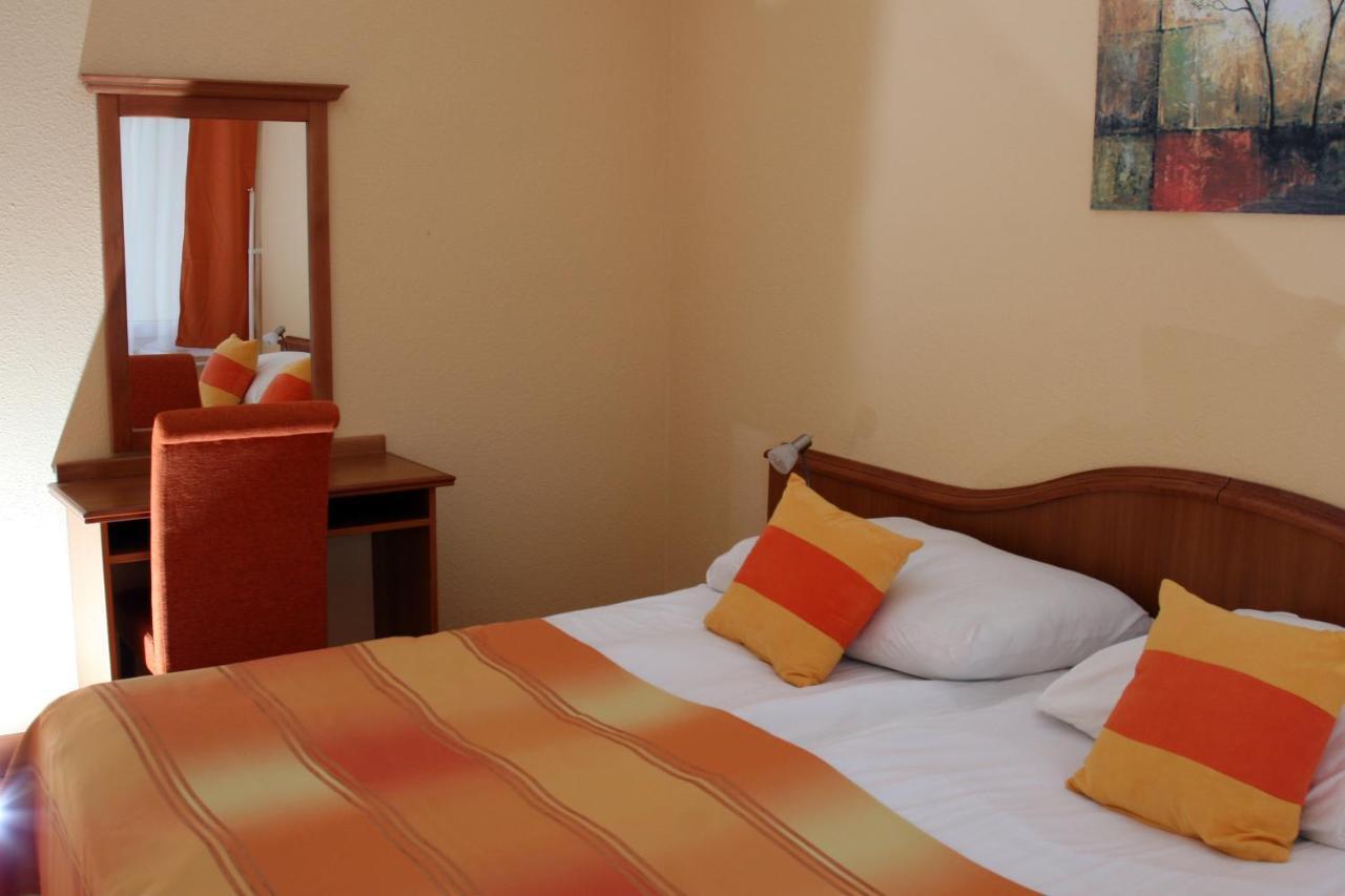 Hotel Napsugar Hévíz Cameră foto